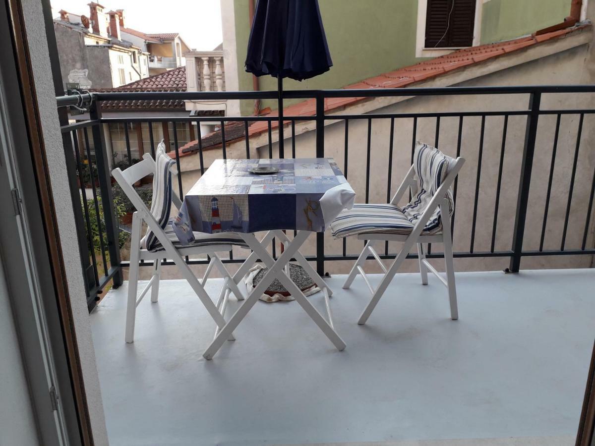 Appgiulia Apartment Pula Bagian luar foto